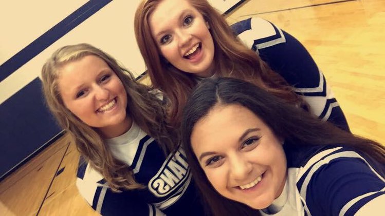 JadynMgreen's tweet photo. @katiebarnthouse happy birthday Katie! hope you have a great day girly💓luv &amp; miss you! https://t.co/ECcN0FUpbJ