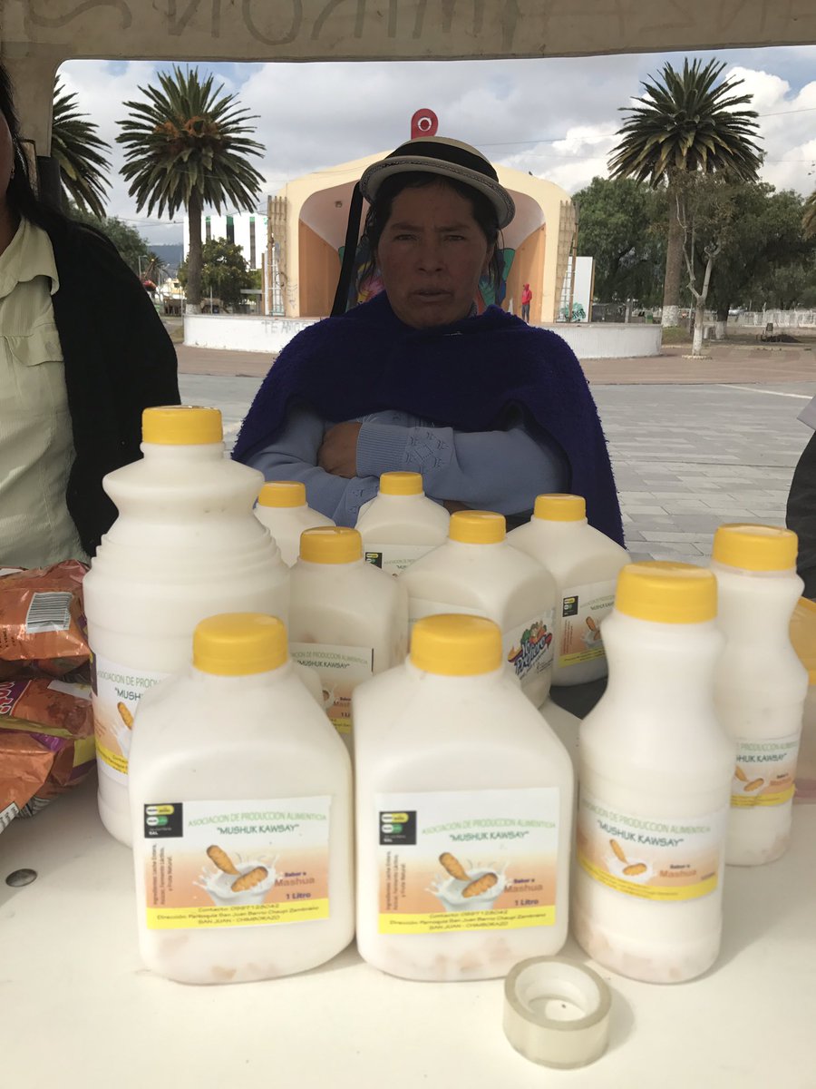 FerchoCA1398's tweet photo. #InfoMAG | #Sevilla #SanJuan y #Guzo presentan sus emprendimientos a la ciudadanía de #Riobamba en la Feria #YoPrefiero https://t.co/CMPaKru6DS