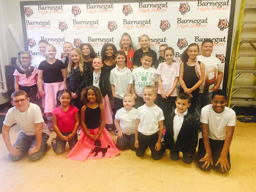 PClarkBrescia's tweet photo. Student volunteers/teachers/staff rock "We Go Together" #time2rock
@bengalpride67 @Sonic_Barnegat @BarnegatStrong https://t.co/iRLPPS1OUo