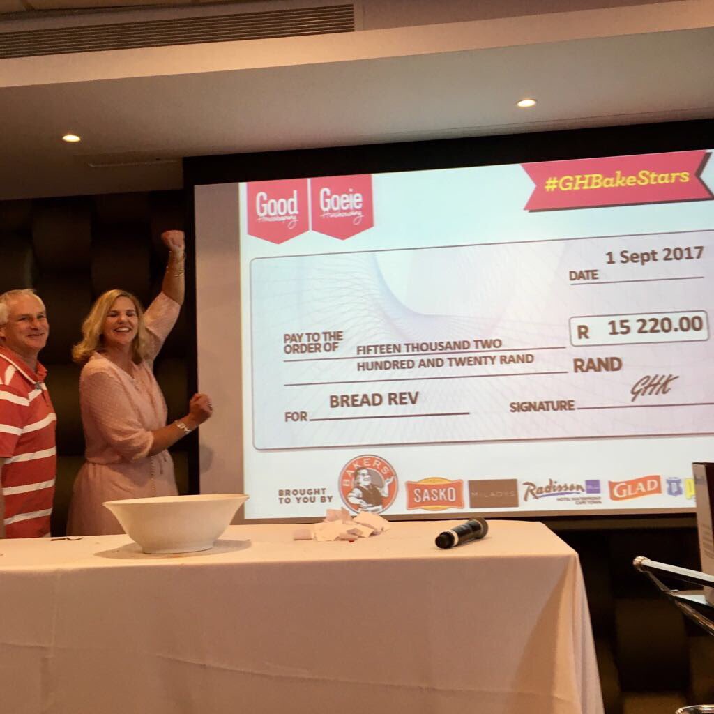 Thanks to our sponsors and audience for allowing us the opportunity to hand over a cheque of R15220 to <a href="/BREADrev/">BREADrev</a>! #GHBakeStars