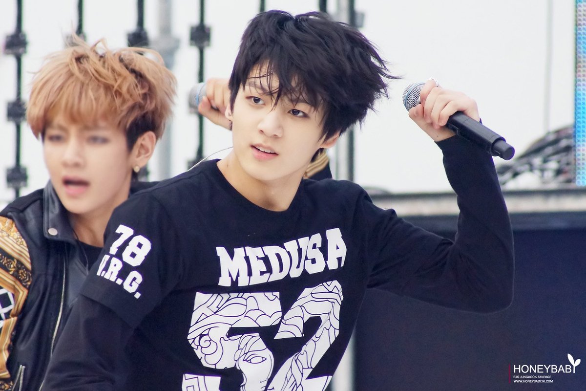 정국님의 옥체 컬렉션 (@jungkook_body) on Twitter photo 