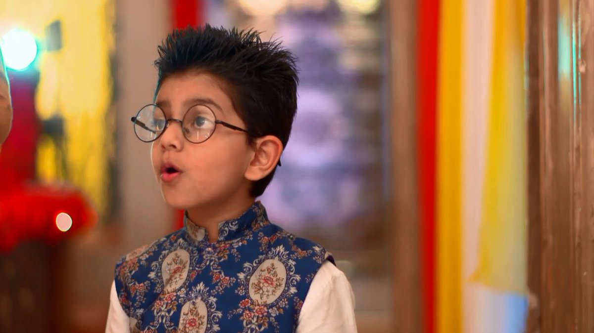 TheFirstRays_A's tweet photo. I am officially #TeamAdi now. No #TeamAdvay, neither #TeamChandni 😁😁😁
Dil jeet liya iski smartness ne! 😎😊❤️❤️😍😍😍😘😘
#IssPyaarKoKyaNaamDoon https://t.co/Z74o4xiUex