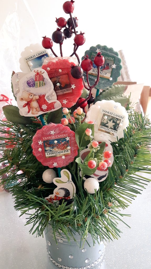 🎄🎄🎄 Christmas Yankee candle trees now available to order 🎄🎄🎄