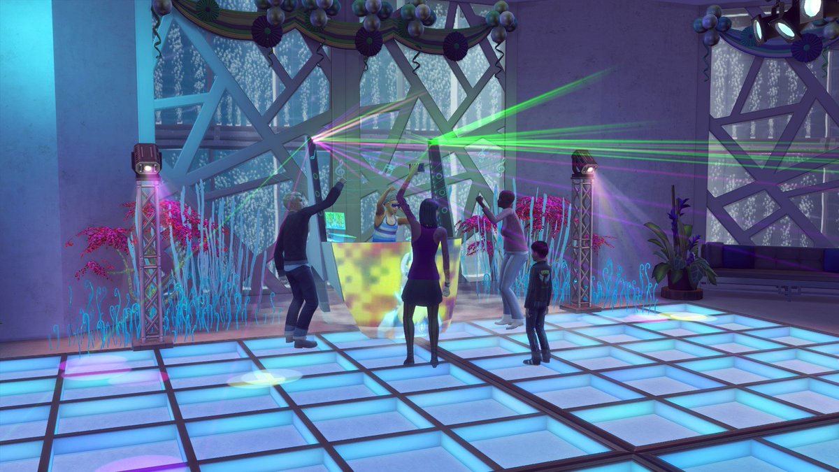 IrrelephantSims's tweet image. Coming today at 11AM CT! 🐠🐟 #perfectprom