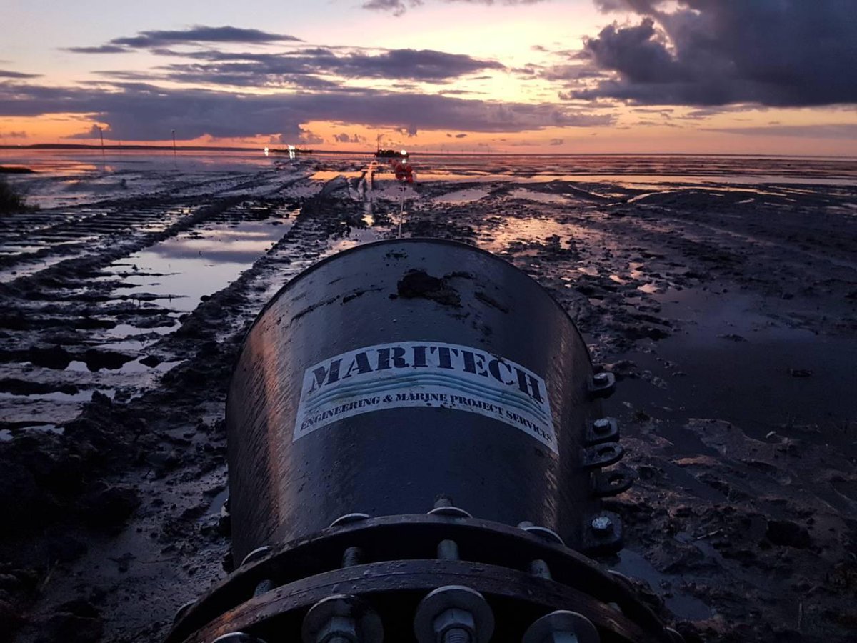 Maritech_group's tweet photo. @Maritech_group - #Engineering another multi-phase #installation. Rain or shine,  floating or amphibious, we find a way to get it done https://t.co/mbxf4ZjfVr