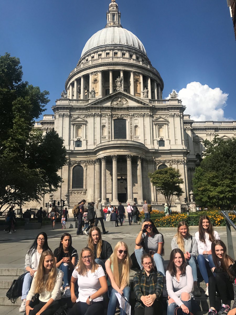 bromleyhs's tweet photo. Welcome back @bromleyhigh6th Having fun on #treasurehunt Any
guesses where 12C are #6thforminduction #bromleyhigh #FridayFeeling @GDST https://t.co/R8WSt60CaS