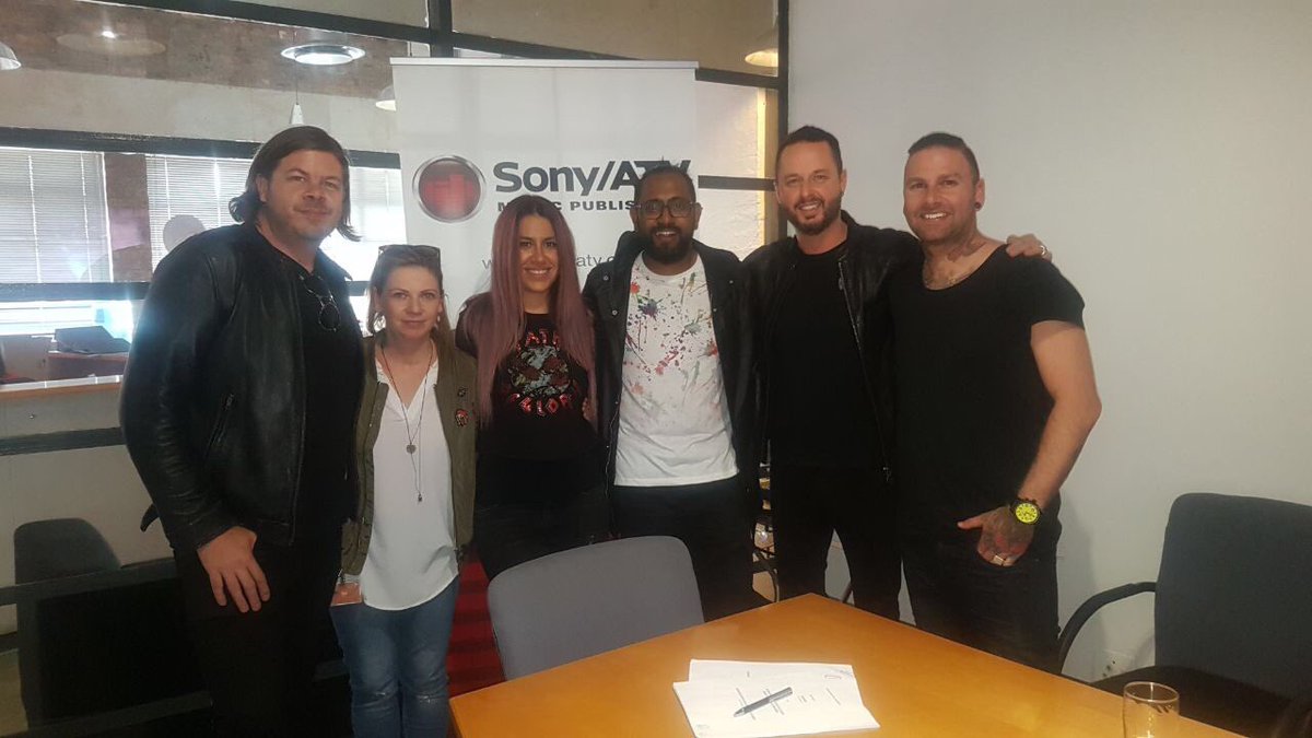 'Captivated' by 'Your Voice' &amp; 'Feel' ready to 'Break the Chains' &amp; come along for <a href="/TSRbandlive/">The Sweet Resistance</a> musical journey!!! Welcome to #sonyatvtribe