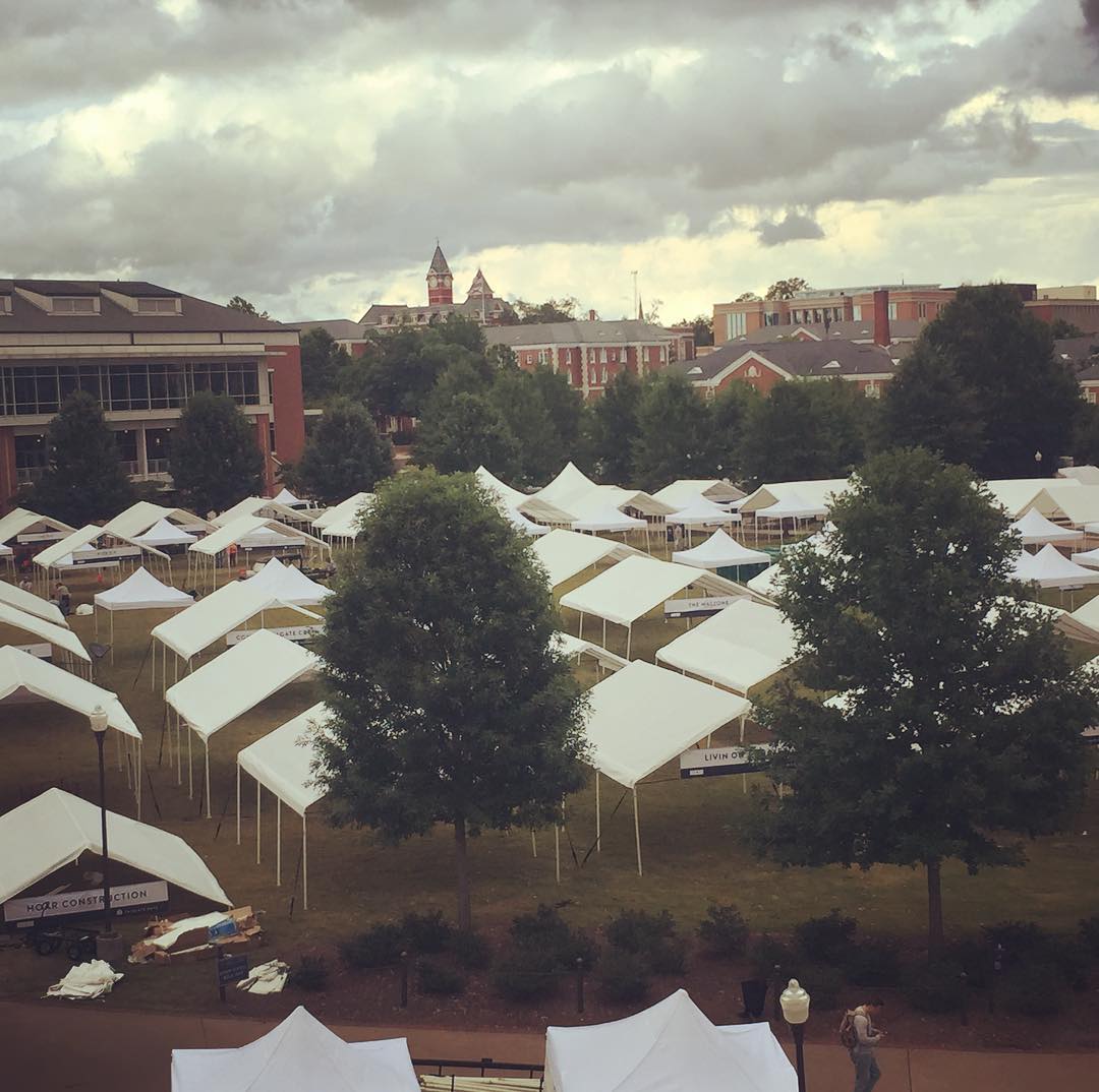AUFAMILY's tweet photo. Tent City ... https://t.co/Ust1PVLu6Y