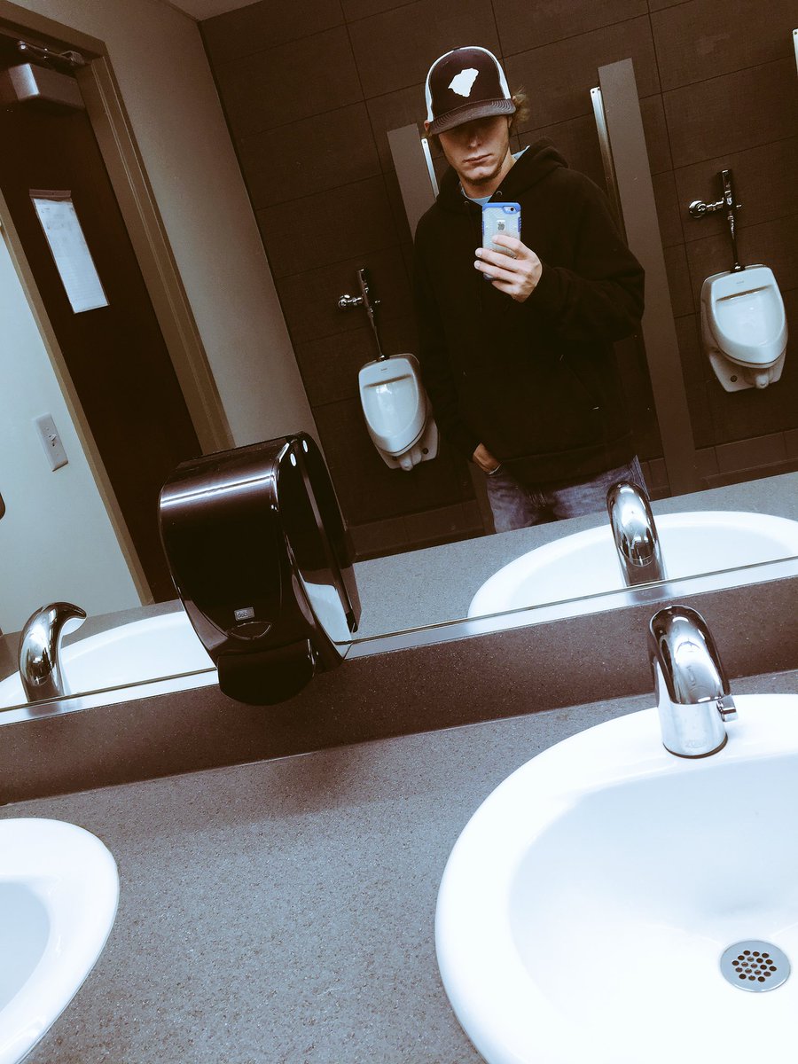 collins_t19's tweet photo. Might as well🤷🏻‍♂️ https://t.co/7HL2EHBL4X