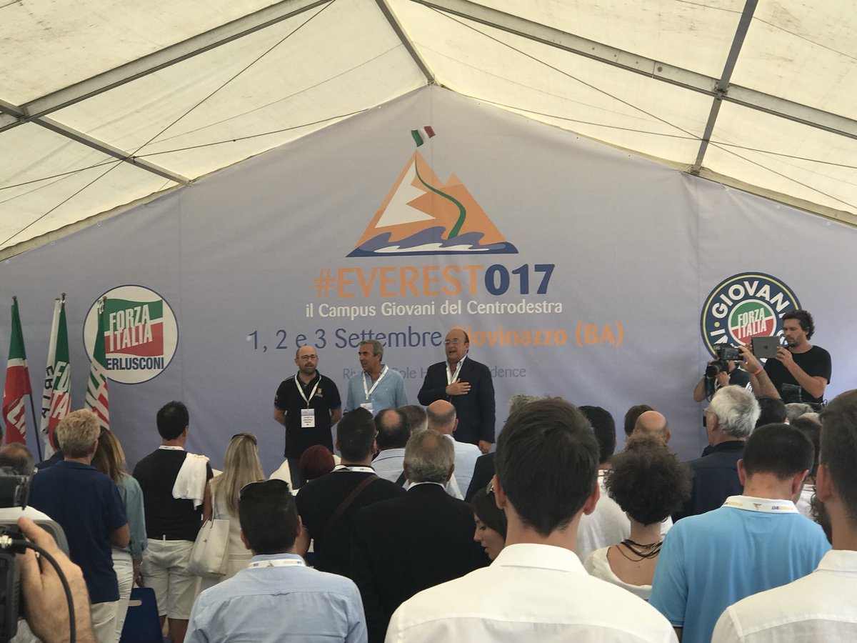 forzaitaliapd's tweet photo. Da Giovinazzo siamo a #everest017 @forza_italia @EleonoraMosco @AndrePado @MarcoMartiniTw https://t.co/oSf9oJRyEI