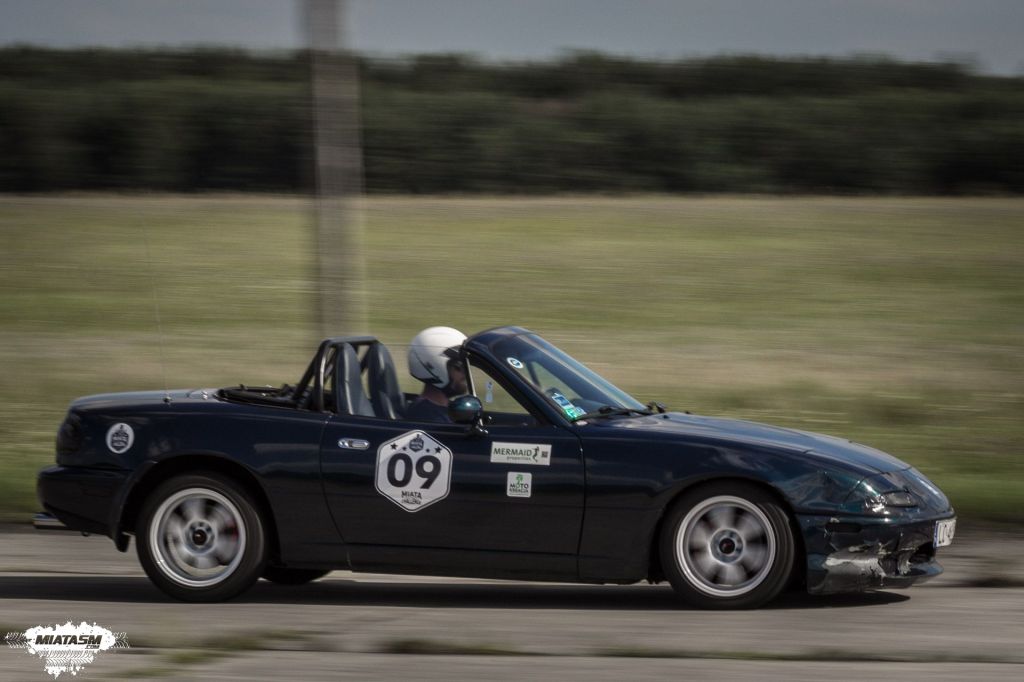 miatasm's tweet photo. Poland: Miata Challenge 2017.04 Biała Podlaska https://t.co/8F8MlTA9ts https://t.co/u0bRXxXb2q