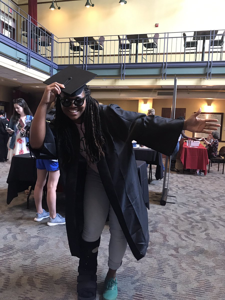 DavidsonCareers's tweet photo. Chloe Johnson '18 puts on her cap and gown for the first time! #Davidson2018 #SeniorSalute https://t.co/jBm3DdVH4y