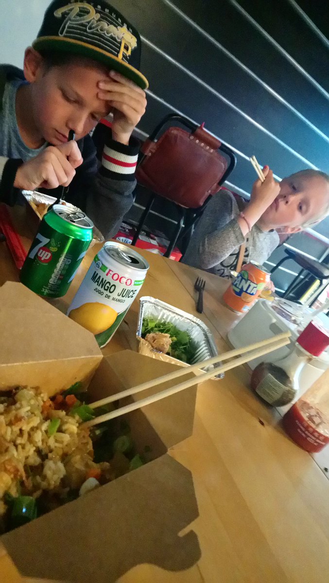 JasonACostello's tweet image. Back to school shopping is just the best...... No one has ever said this!! But we made the best of it #AllSorted #SmashedIt as AC would say