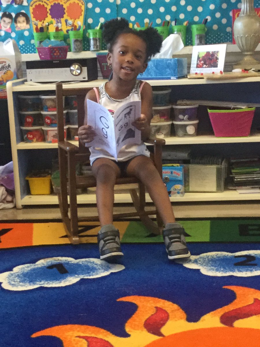 jhawkins3rd's tweet photo. #OneDogNation Prek superstars developing confidence as readers using #Readinga-z books @burkburnettisd @PrincipalHardin https://t.co/N2xSeBiv60