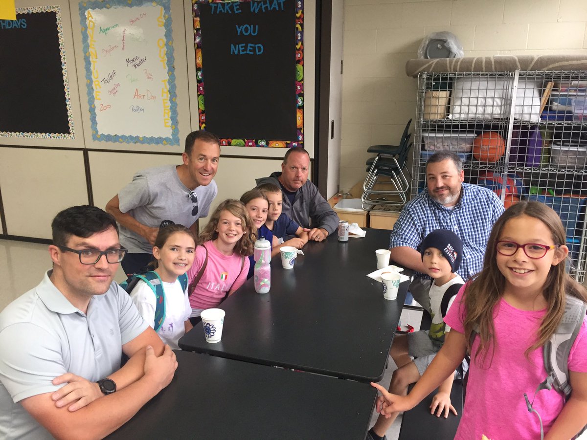 MdvePrincipal's tweet photo. Thank You Starbucks for providing coffee for Meadow View's Donuts with Dad celebration!!!@Starbucks @dcsdk12 @mdve_lions https://t.co/CJahL0wS9B