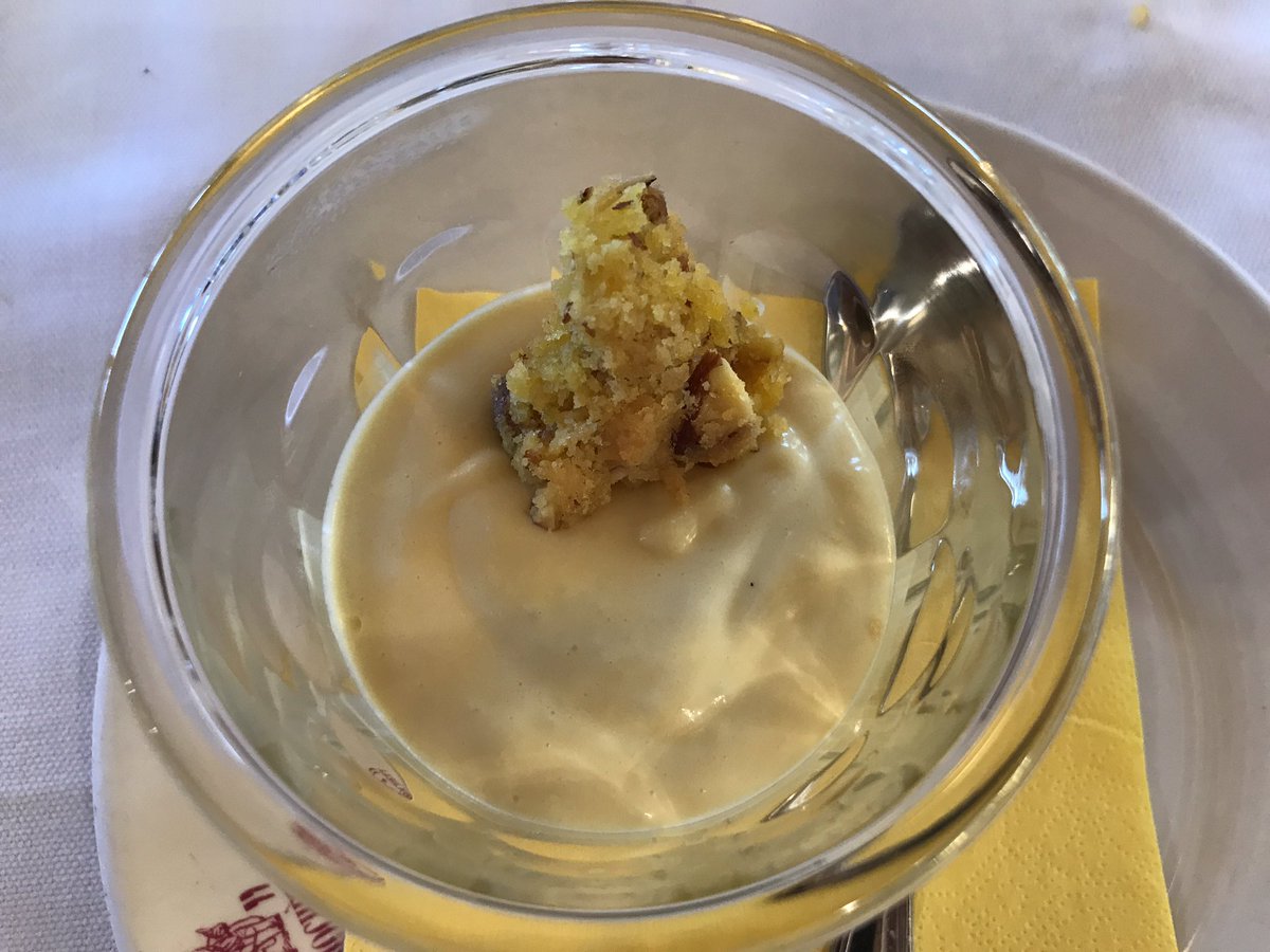 teitokiroga's tweet photo. Una bella mangiata a #Parma #tortafritta #crostone #moussedizabaione #pasta https://t.co/EE60plBnD7