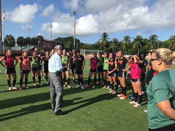 julio_frenk's tweet photo. .@CanesFutbol, thank you for letting me join you on the pitch for practice this week. Good luck tonight against Yale. #GoCanes! https://t.co/QFvpZM1cYT