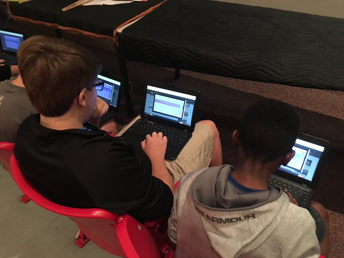sbroyster's tweet photo. Adding Chromebooks to the band class @opelikamiddle has helped the students learn to read music at a much faster pace.  #winningwithtech https://t.co/EH6gDkm82o