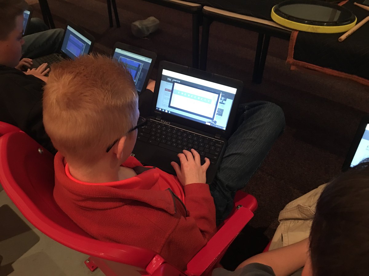 sbroyster's tweet photo. Adding Chromebooks to the band class @opelikamiddle has helped the students learn to read music at a much faster pace.  #winningwithtech https://t.co/EH6gDkm82o
