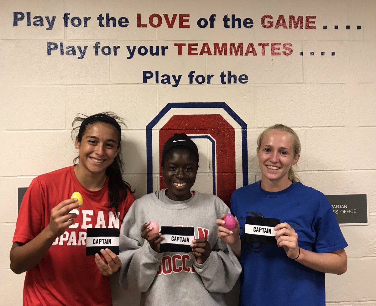 OTGSoccer's tweet image. 2017 OTGS Captains! "The most powerful leadership tool you have is your own personal example"~John Wooden #settheexample #ownit