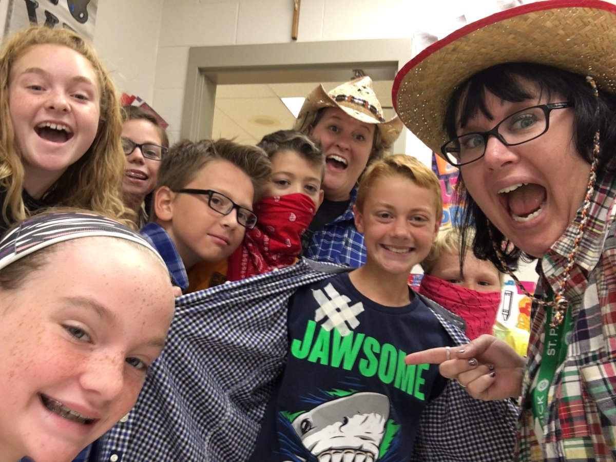 StPatSch's tweet photo. Today St. Patrick School is raising money to benefit the people affected by #HurricaneHarvey #jawesome #TexasTheme #YeeHaw #StPatProud https://t.co/iDCaj1mCXJ