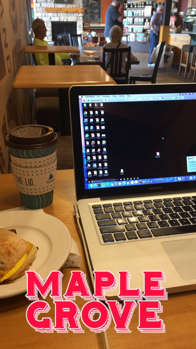 AnneStoudt's tweet photo. When daycare's closed and your hubby's out of town. #thanksmomanddad #officingatcaribou https://t.co/9f6YhQSOyR