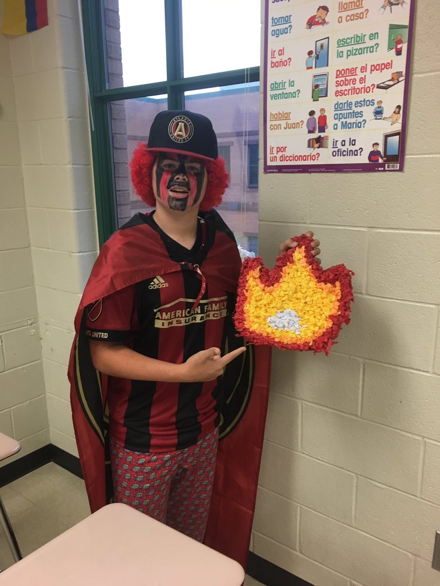 Jacksonwillis_7's tweet photo. Hey @ATLUTD. Hope you like it. My school sure did. #ATLUTD #5StripeFriday #UniteAndConquer https://t.co/lBMRK4gEkt