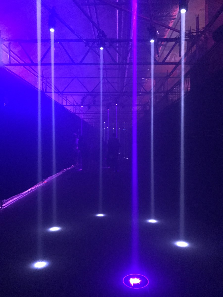 Ottawa_Tourism's tweet image. Labour Day long weekend idea: Reserve free tix to @2017ottawa's  Kontinuum, then head to the Light show on Parliament Hill after! #MyOttawa