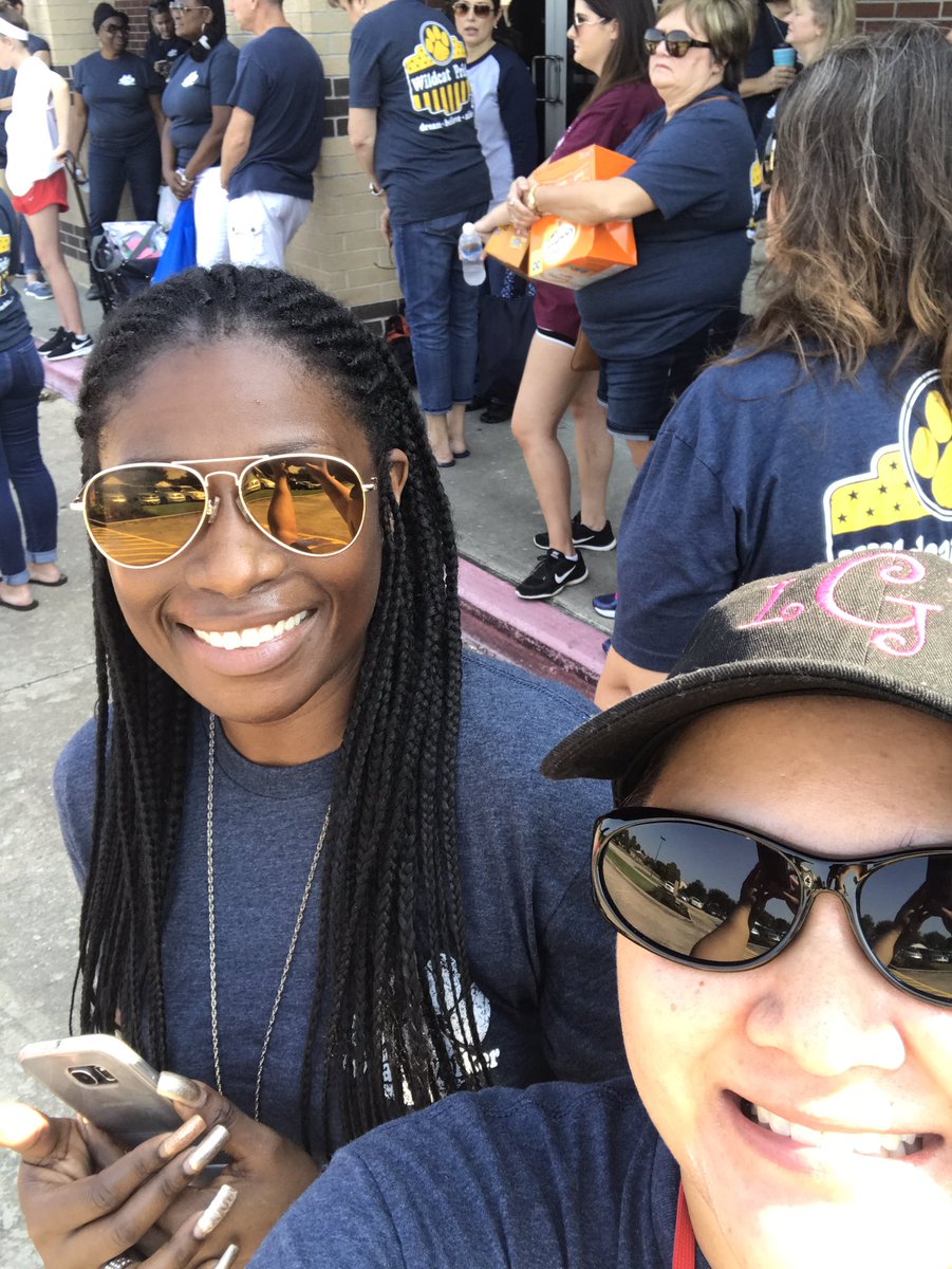 lgonzalezteach1's tweet photo. #CFISDwalker #proud https://t.co/ZTAJhEJhYI
