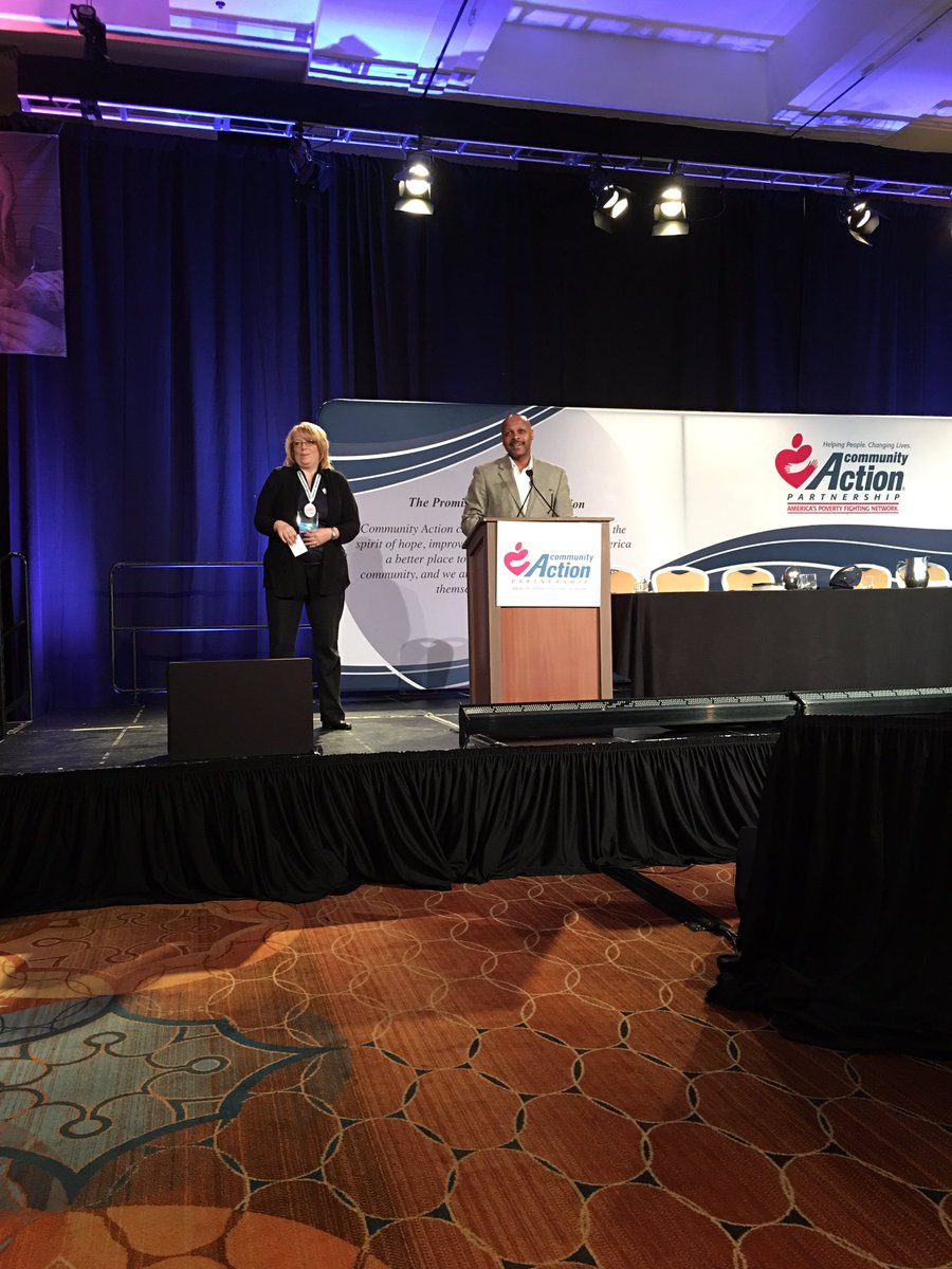 CAPartnership's tweet photo. Maurice Jones from LISC gave a comprehensive talk on the future and... partnering together to create a brighter future for all. #CAPCON17 https://t.co/rgjoUpNRCd