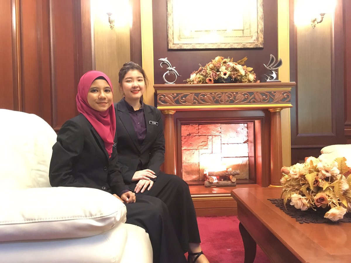 SuzanneXian's tweet photo. I really love this pic a lot ❤️

Kak mohon tabah, kak tabah barulah Suzanne dpt tabah tu 😔#masihmelawan #tatapmelawan https://t.co/AISQBQfgbv