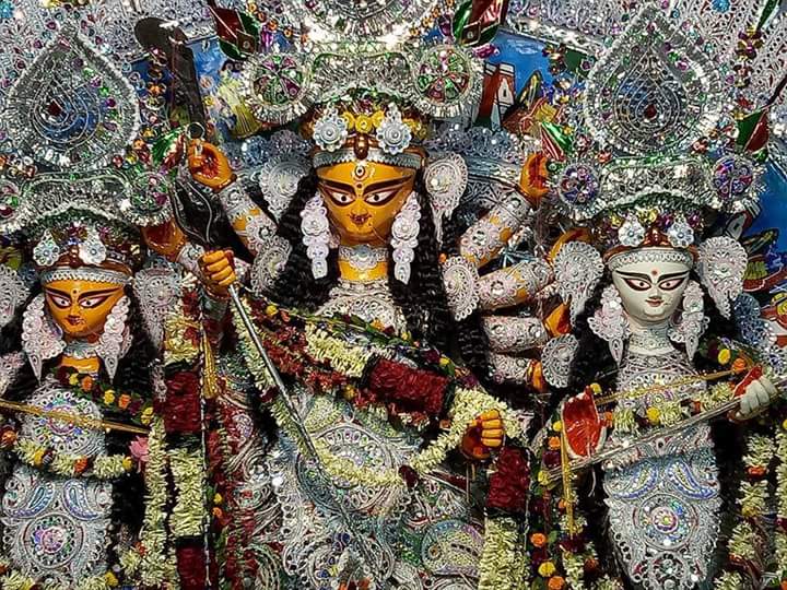 Beyondhorizon14's tweet photo. #Durgapuja in the aristocratic zamindar houses in #Kolkata.Be with us this year to see the #bonedibarirpujo #tourbeyondhorizon #festival https://t.co/oHEooIth60
