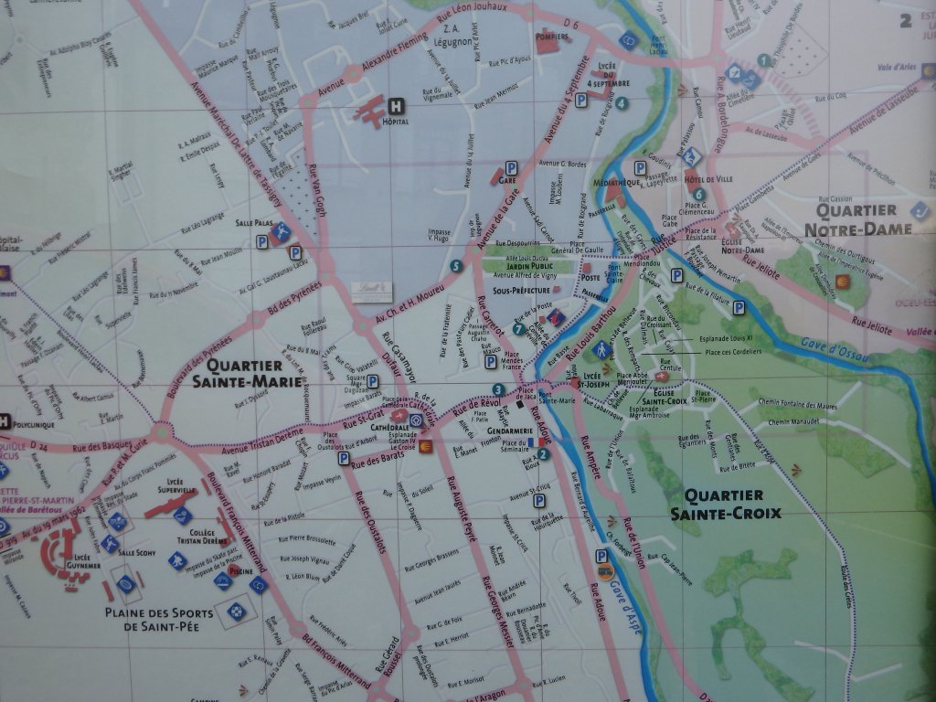 OLORON-SAINTE MARIE …andoenelhalconmilenario.wordpress.com/2017/09/01/olo…