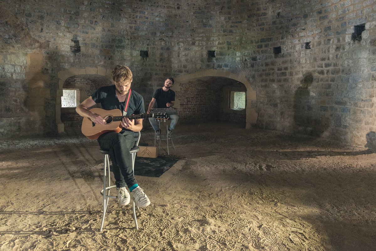 CabaretVert's tweet image. .@alb_music​ en session privée dans la Tour du Roy de Charleville-Mézières ! 👉 bit.ly/AlbCV17

🎥 @ARTEconcertFR &amp;amp; @NeutraProd