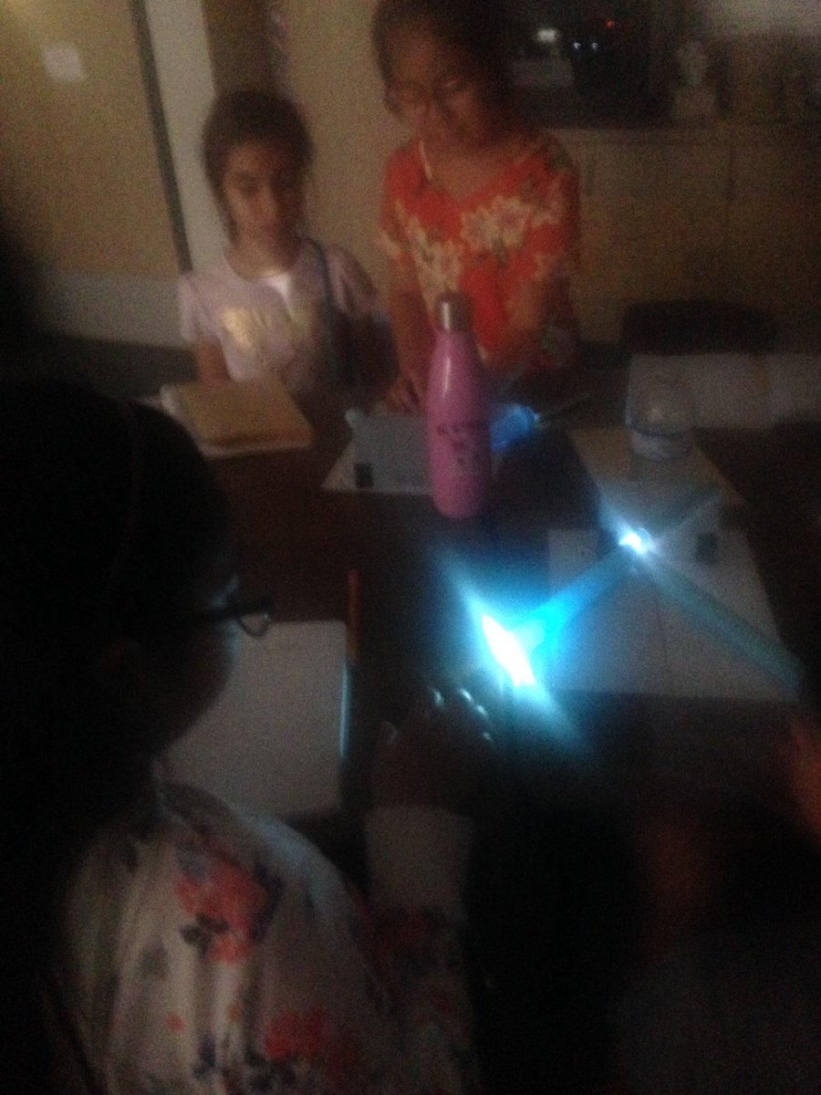 RoblesBobcats's tweet photo. Reflejos planos #bagdadpride #1LISD https://t.co/5OZCjd2MGS