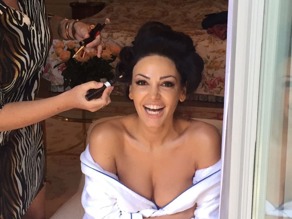 Bleonaires's tweet photo. Bleona Behind The Scenes https://t.co/ozIdLdJIhN https://t.co/ERt5feV7wk
