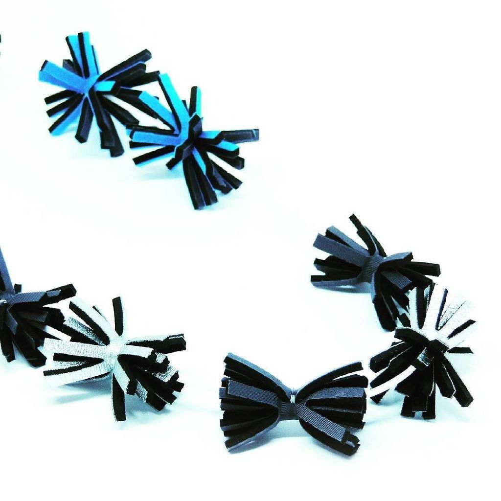 interoelements's tweet image. Raw-cut details of our new necklace, available soon ♻♻♻ #interoelements #fringed #necklace #recycled #slowfashion … ift.tt/2vypGwt