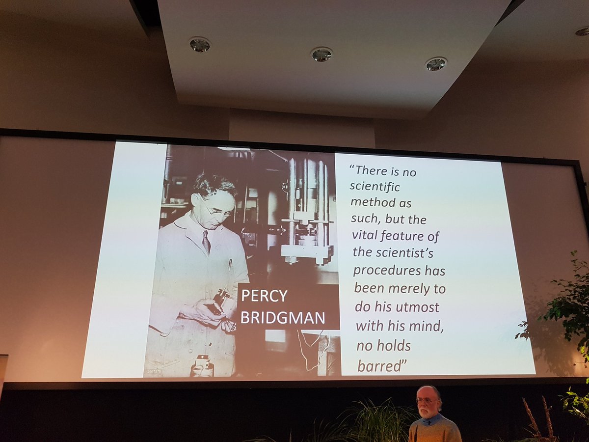 Rebeccolive's tweet photo. @TCONFDD17 Rigour resides in thinking not in method. @FutureEarth Thanks Michael Q Patton for an INVIGORATING &amp; BRILLIANT talk https://t.co/ImNSyyyzO5