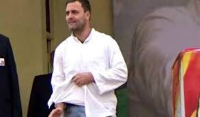 alokg2k's tweet photo. Demonitisation लाया अच्छे दिन 

4000/- में मिला नया सूट और विदेश यात्रा का मज़ाक़ 

#achche din with #GST. #DemonitisationSuccess proven https://t.co/3apkfGB5z2