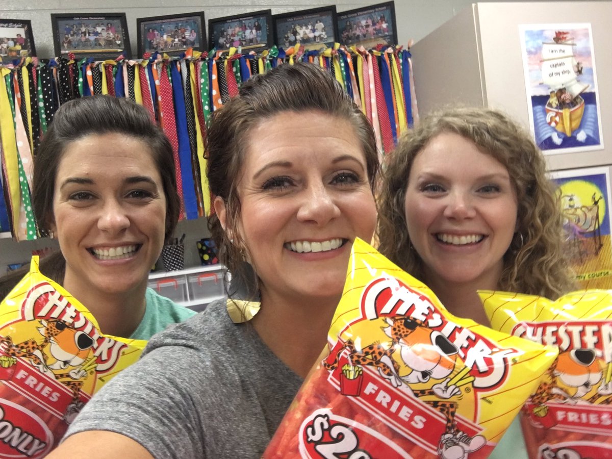 frenzyfirsties's tweet photo. When your principal buys the Hot Fries Team, hot fries! 🔥🍟🔥🍟 @oakgrovefalcons #ohhappyday https://t.co/3C4XTk4QG2