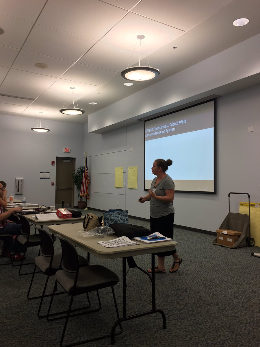 Craulers1's tweet photo. @Craulers1 Nassau Coaching at work to connect new teachers to school wide PBIS @flpbis https://t.co/NSiUWyIMXp
