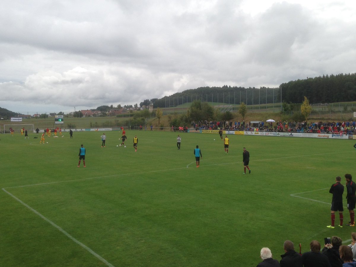 BILD_FCN's tweet photo. Gleich geht's los in #Raigering. Patrick #Erras bei seiner Rückkehr zu seinem Heimatverein natürlich in der Startelf! #fcn #Ehrensache https://t.co/giyB00z43Y