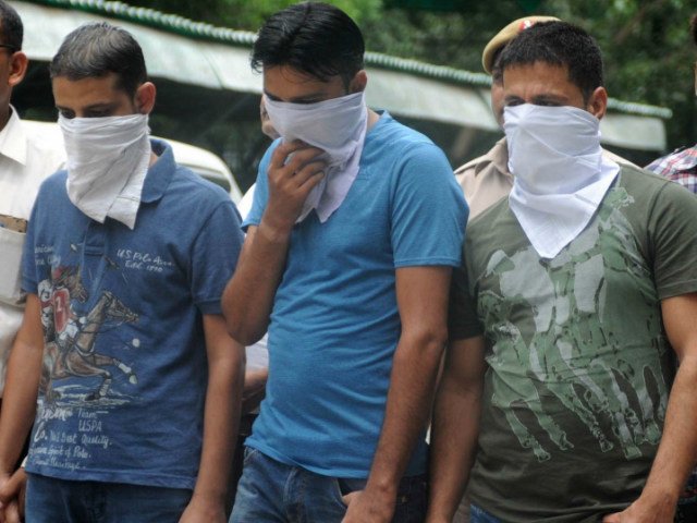 ETVBharatEng's tweet photo. Fake copyright organisation busted, 4 held for duping youths
https://t.co/ZdETMzvj4t
#FakeCopyright @hydcitypolice https://t.co/ieeqi49laK