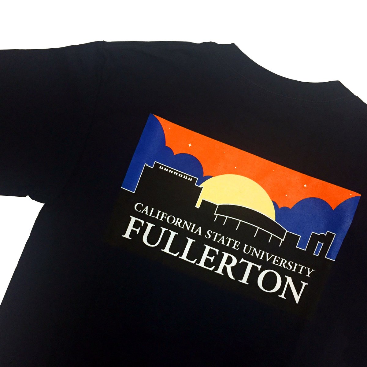 titanshops's tweet photo. We've got new #Uscape apparel! Get your long sleeve tee at Titan Shops today! #TitanShops #CSUF #TitanStyle ##TusksUp #TitansReachHigher https://t.co/Cw9p2qzUp0