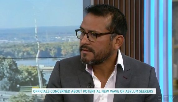 hispanic_boom's tweet photo. .@ManuelRToronto at the National Morning Show on CTV
https://t.co/EgFffxuknb #elsalvador #canada #immigration #Refugees @CTV_Television https://t.co/GsssT3Tu6T
