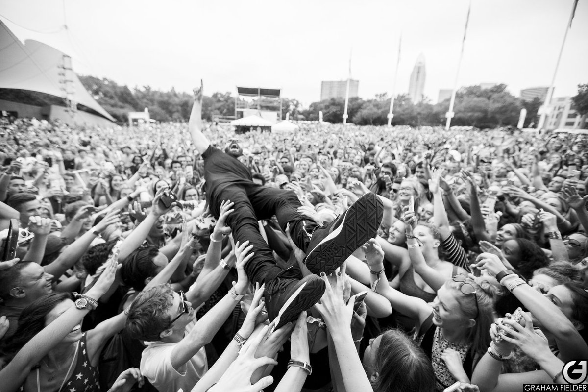 TFW you still have two days of weekend left 🤘(📷: <a href="/GRAHAMFIELDER/">Graham Fielder</a>)