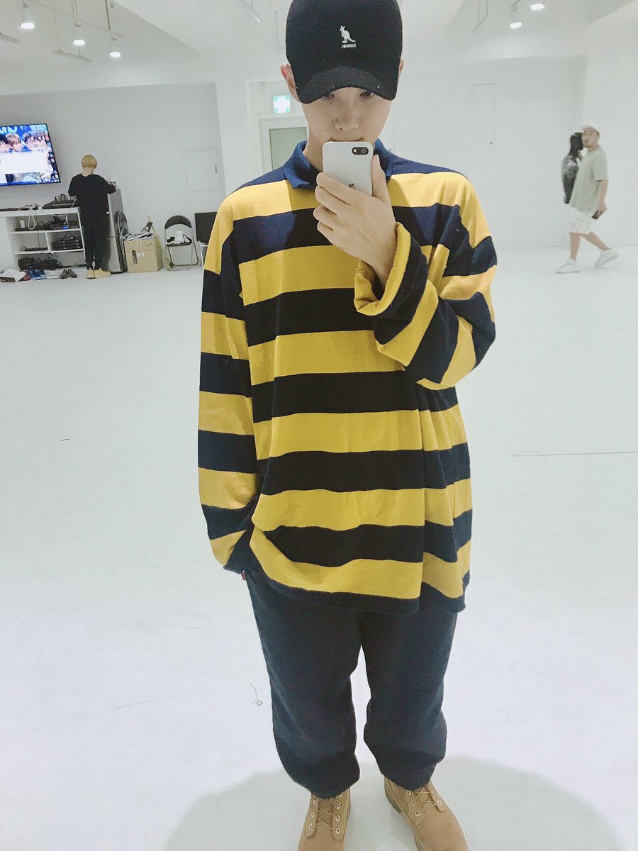joonthemonster's tweet photo. Prova görünüşü Hoseok Taehyung ve Deuk öğretmen. Uzun bir gece olacağa benziyor... ㅋ https://t.co/uaM9p5NNki
