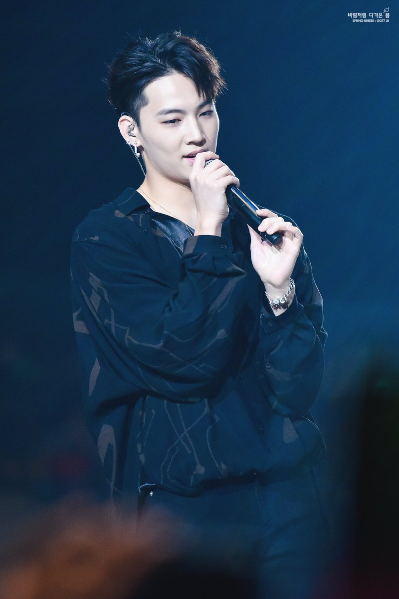 springbreeze16's tweet photo. 170820 KCON in LA ✨✨ #JB #재범 #GOT7 #JJProject #Verse2 #내일오늘 https://t.co/8QThoMen5S