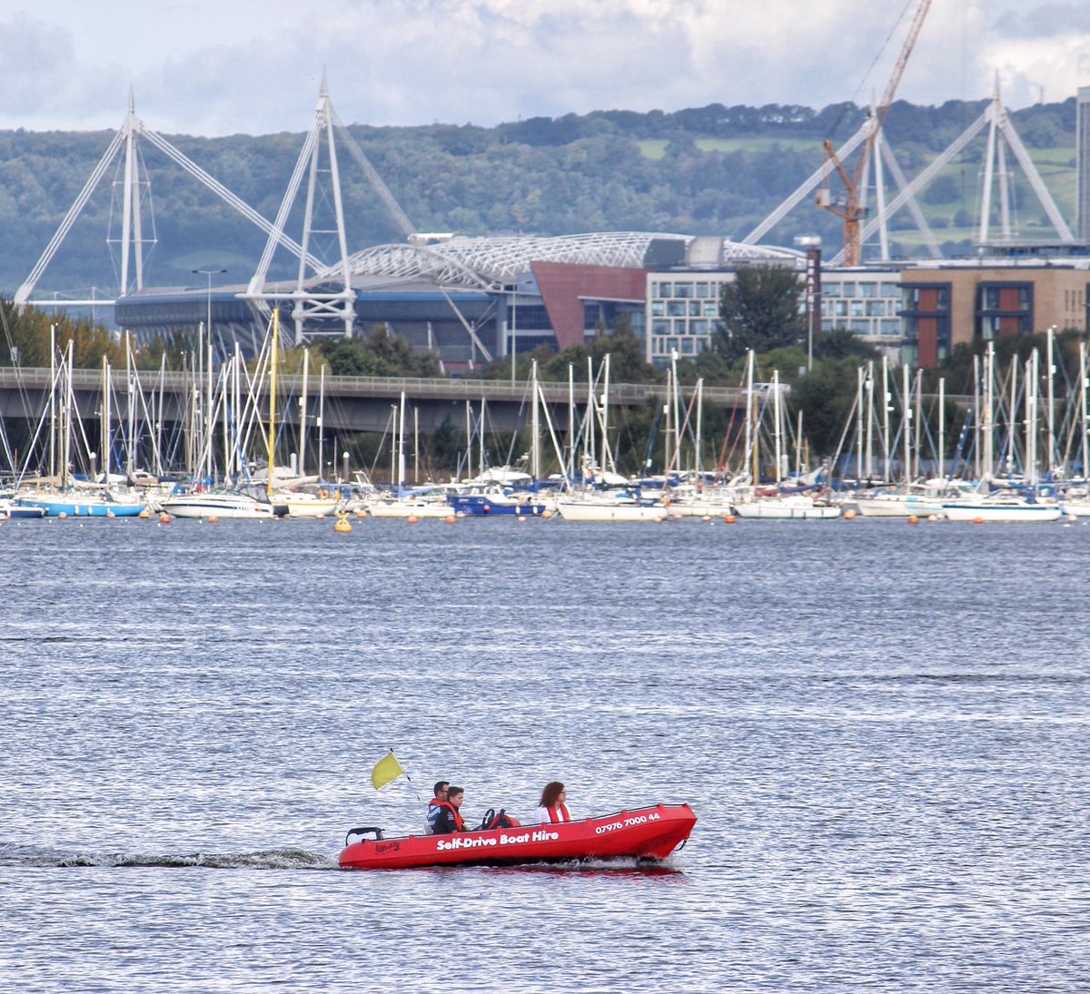 ILovesTheDiff's tweet photo. You know what could be fun? Self drive boat hire in the Bay. #TheyWereNeverSeenAgain https://t.co/8d0fwCvzXF