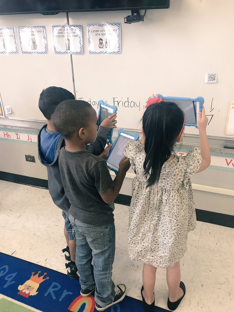 TeachGonsalves's tweet photo. More letter hunt fun from @Garfield_1317 class!! #FunFriday #KinderChat #FSEdTech #SmartPanthers https://t.co/TkPCTopPgW